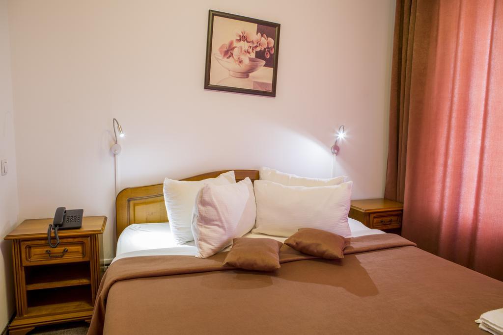 Motel Darina Ungheni  외부 사진