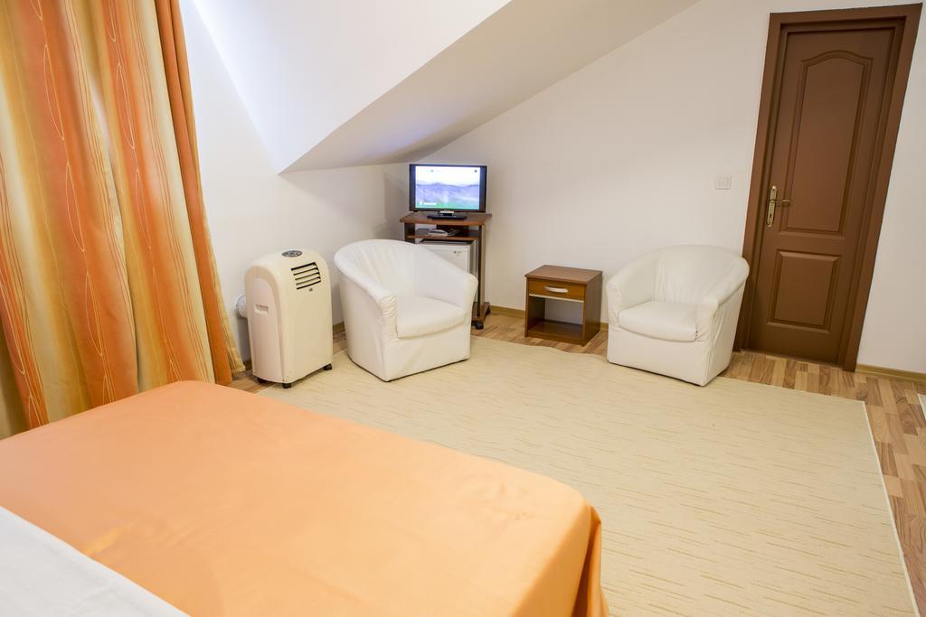 Motel Darina Ungheni  외부 사진